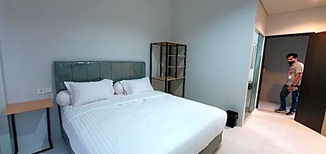 RedDoorz Plus near Siloam Hospital Balikpapan