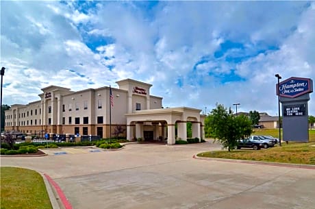 Hampton Inn & Suites Nacogdoches