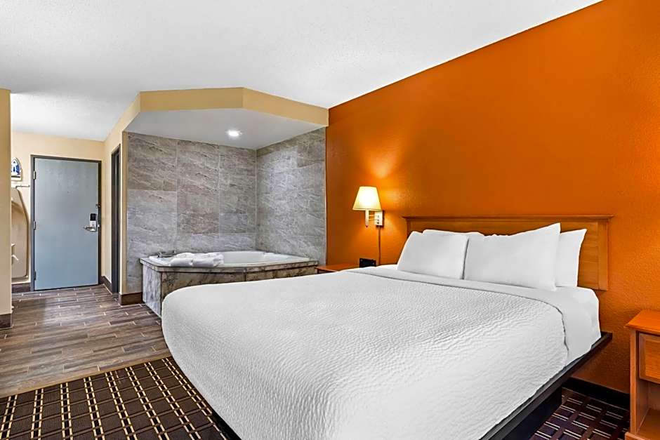 Days Inn by Wyndham Black River Falls