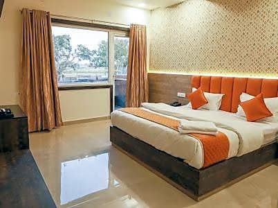 VIJAY VILAS-LUXURY HOTEL