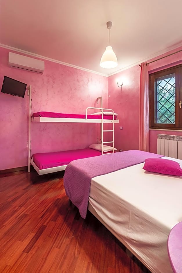 Il Bacio e La Nocciola