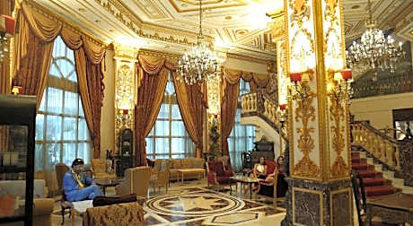 Golden Tulip Serenada Hamra Hotel