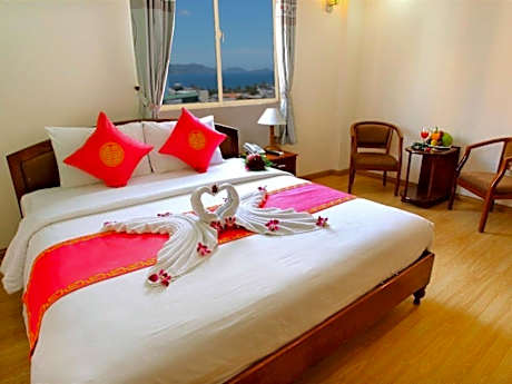 Deluxe Sea View Double Bed