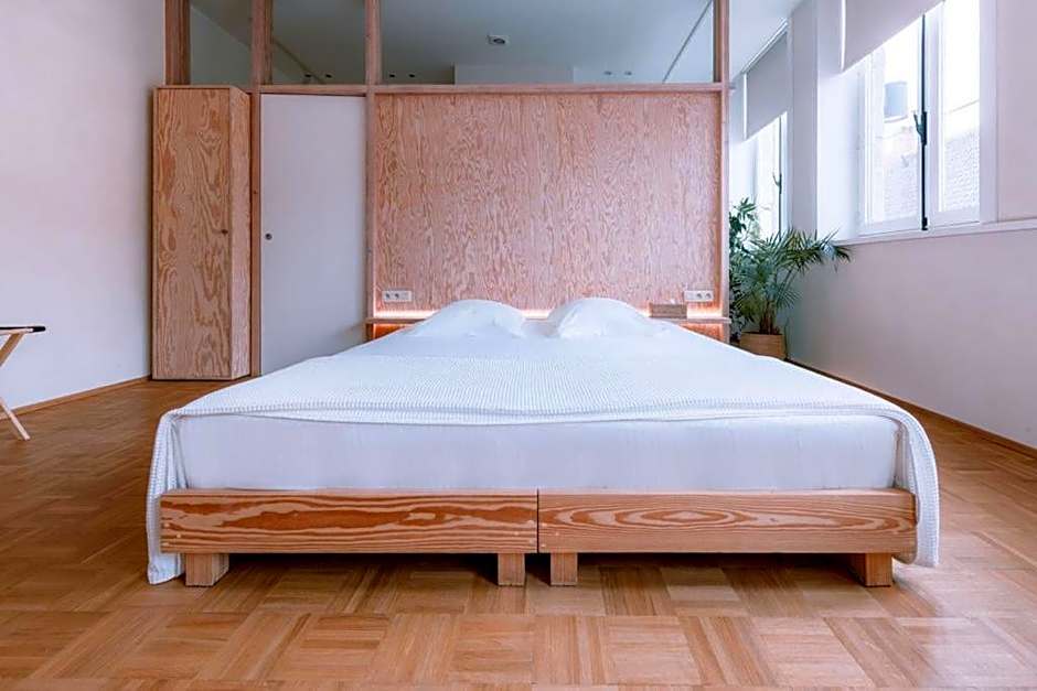 Violet Suites