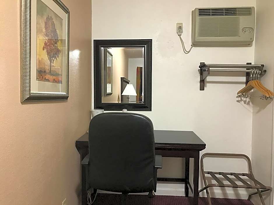 Townhouse Motel