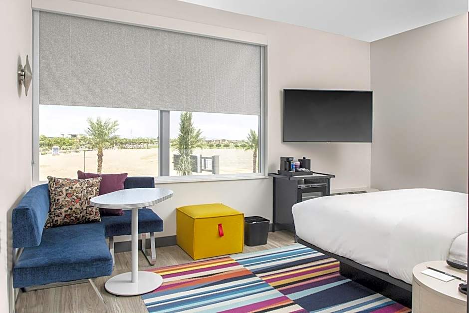 Aloft Glendale at Westgate