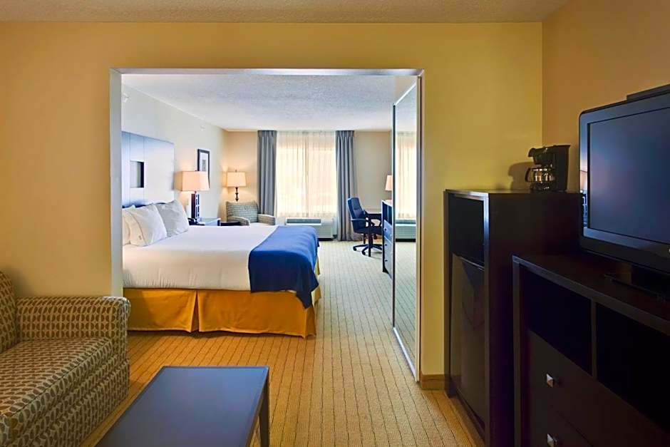 Holiday Inn Express Hotel & Suites Albuquerque Airport By IHG