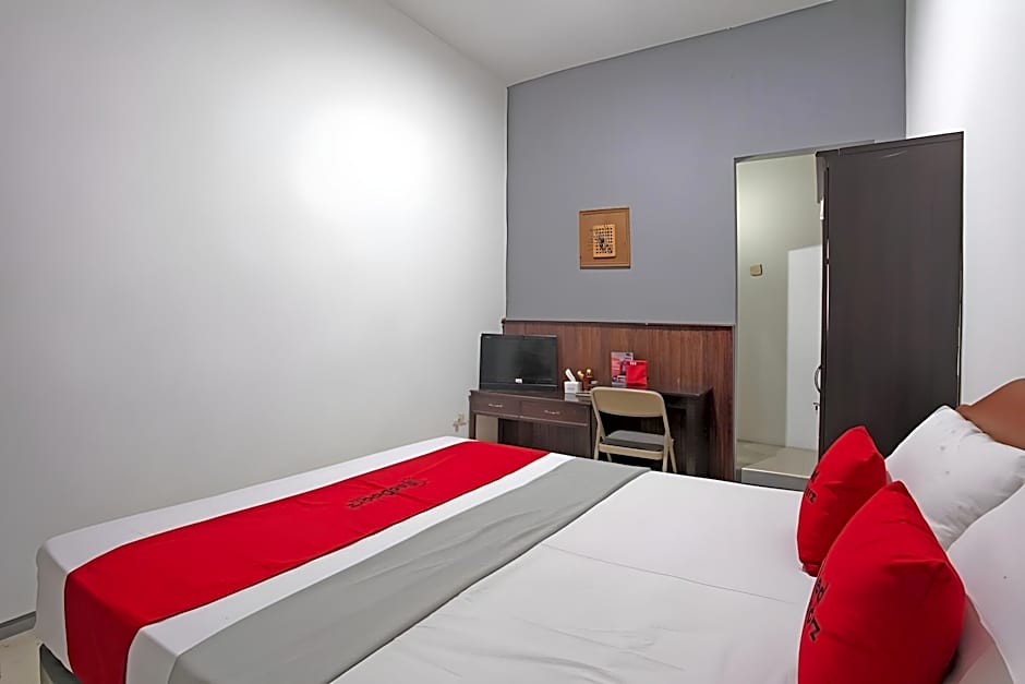 RedDoorz @ Soekarno Hatta 2