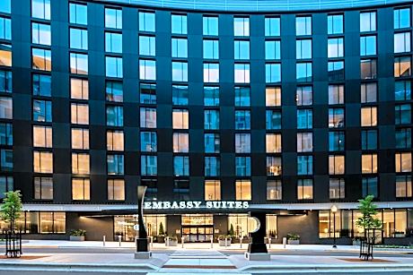 Embassy Suites by Hilton Madison Downtown