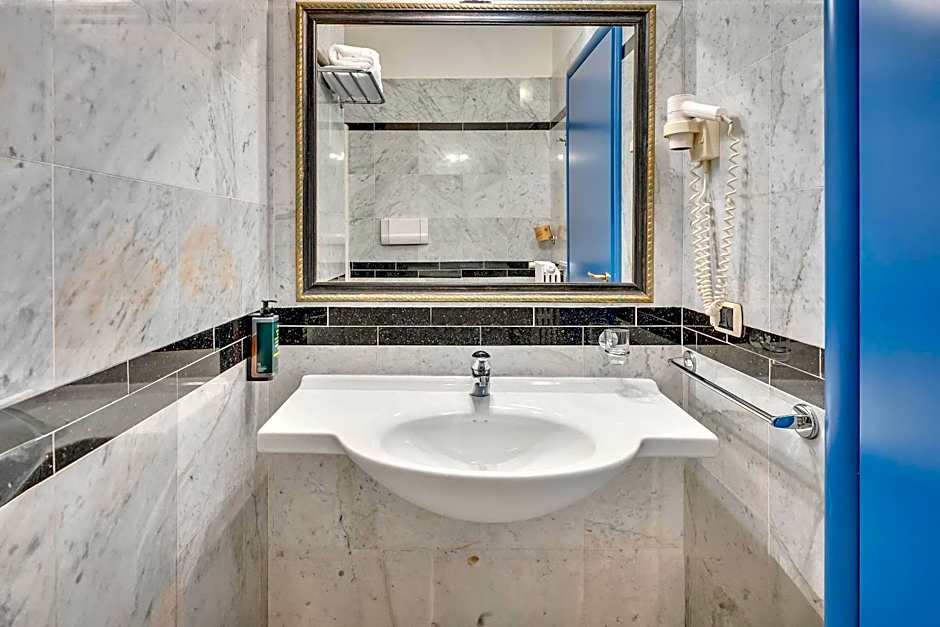 B&B HOTEL Bergamo Executive