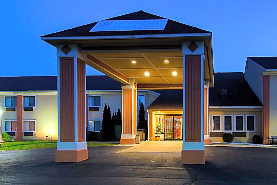 Photo 1 of 33 of Quality Inn Plainfield I-395