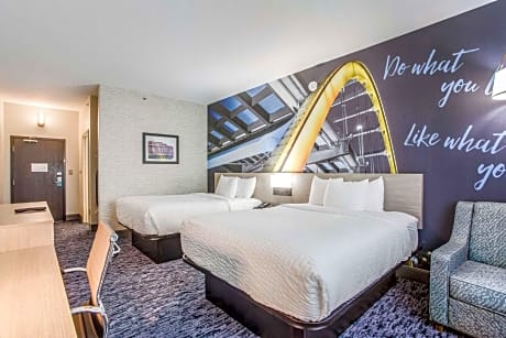 Standard Queen Room with Two Queen Beds - Non-Smoking
