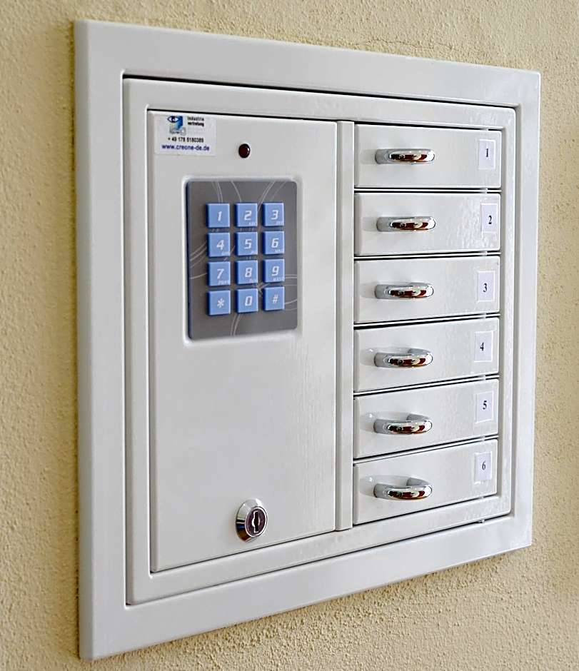 Brauerei Gasthaus Lohhof im Münchner Norden, direkt an der S1, nähe vom Flughafen, Zentrum, A92, Allianz Arena, Ruderregatta und Schießanlage G- Hochbrück entfernt, Internationale Küche