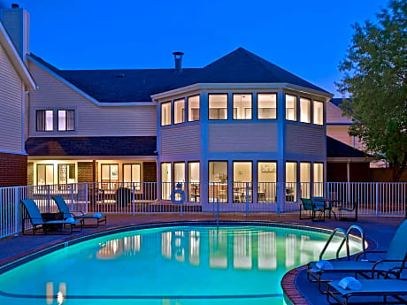 Sonesta ES Suites Minneapolis-St. Paul Airport