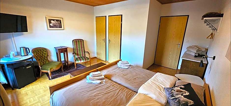 Miramont Horse Trekking Hostel