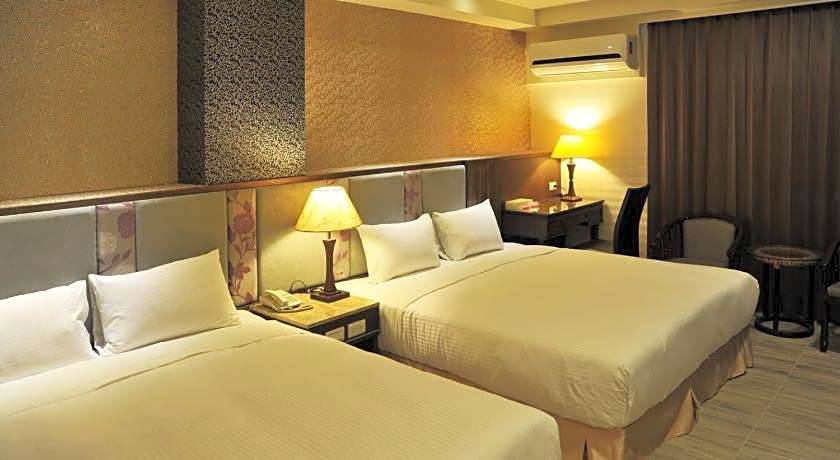 Maple Hotel