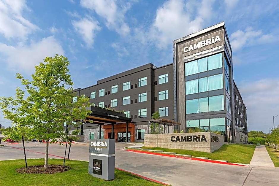 Cambria Hotel Austin Airport