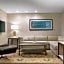 DoubleTree Suites by Hilton Hotel Boston - Cambridge
