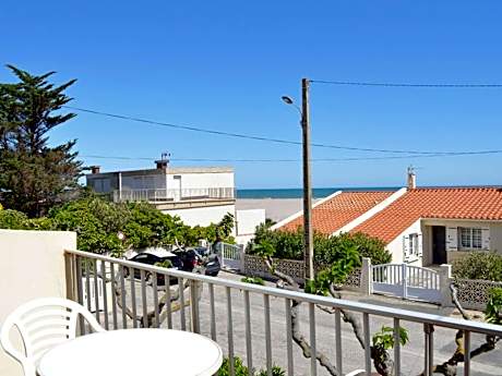 Appartement à 50m de la plage, 2 Chambres, 1 Balcon, Quartier du Port Tranquille - FR-1-229D-77