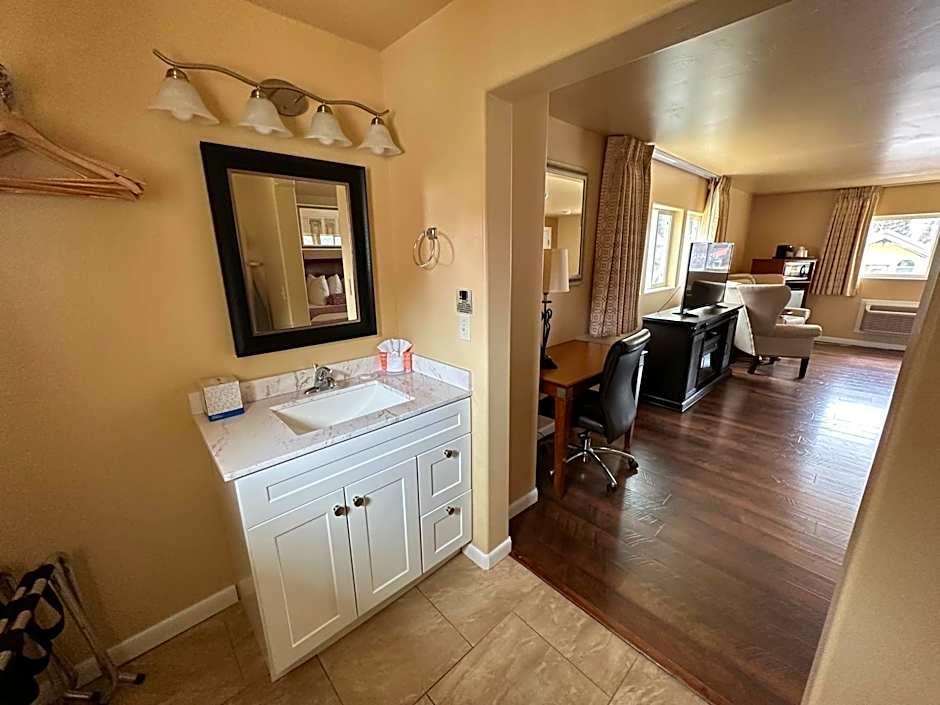 Abram Inn & Suites