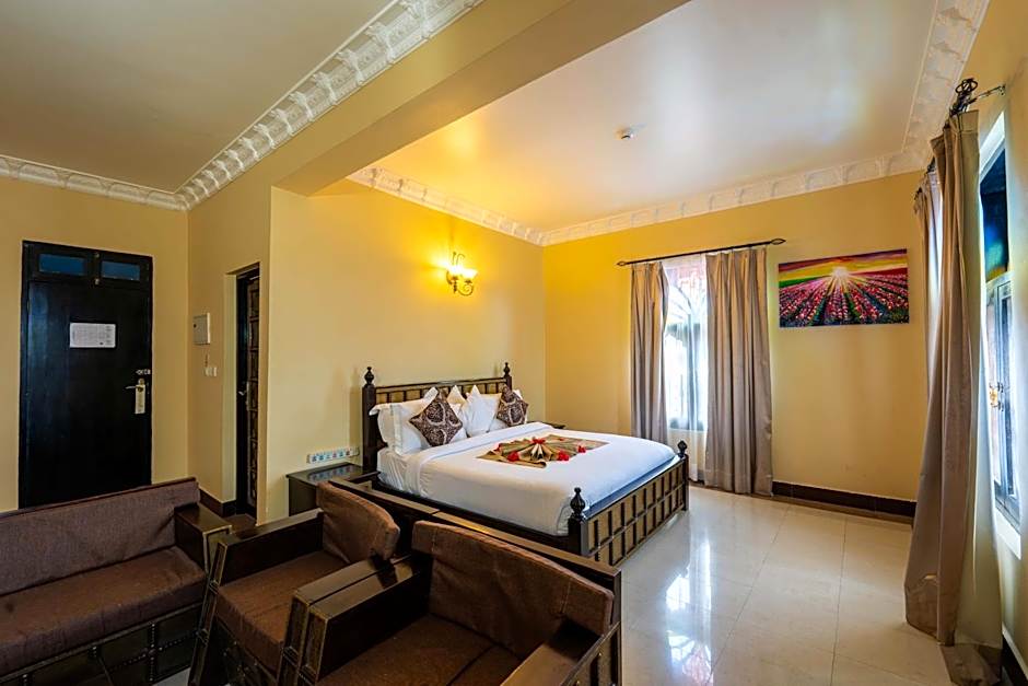 Golden Tulip Stone Town Boutique