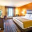 Holiday Inn Express Wichita South By IHG