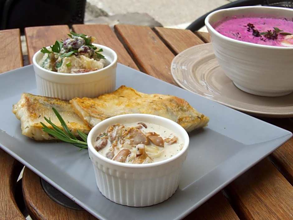 Folwark Tumiany Pokoje & Restauracja