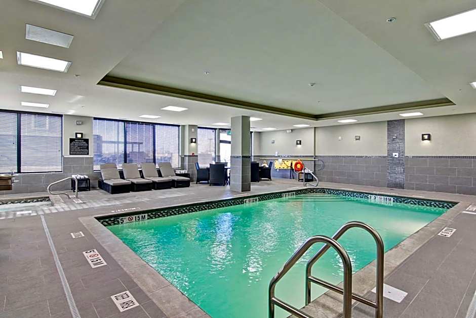 Hampton Inn & Suites by Hilton Saskatoon Airport