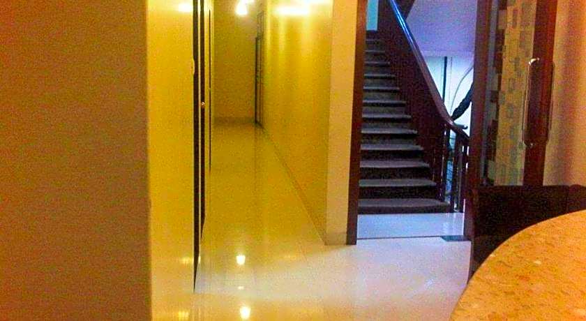 Hotel Broadway Colaba