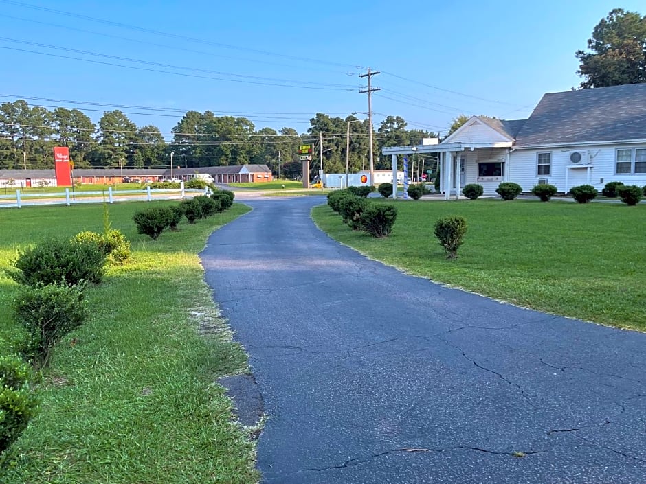 Kenwood Court Motel