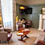 The Globe, Warwick, Warwickshire - Brunning & Price