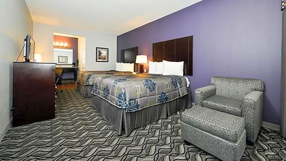 Photo 1 of 13 of Deluxe 2 Queen Beds
