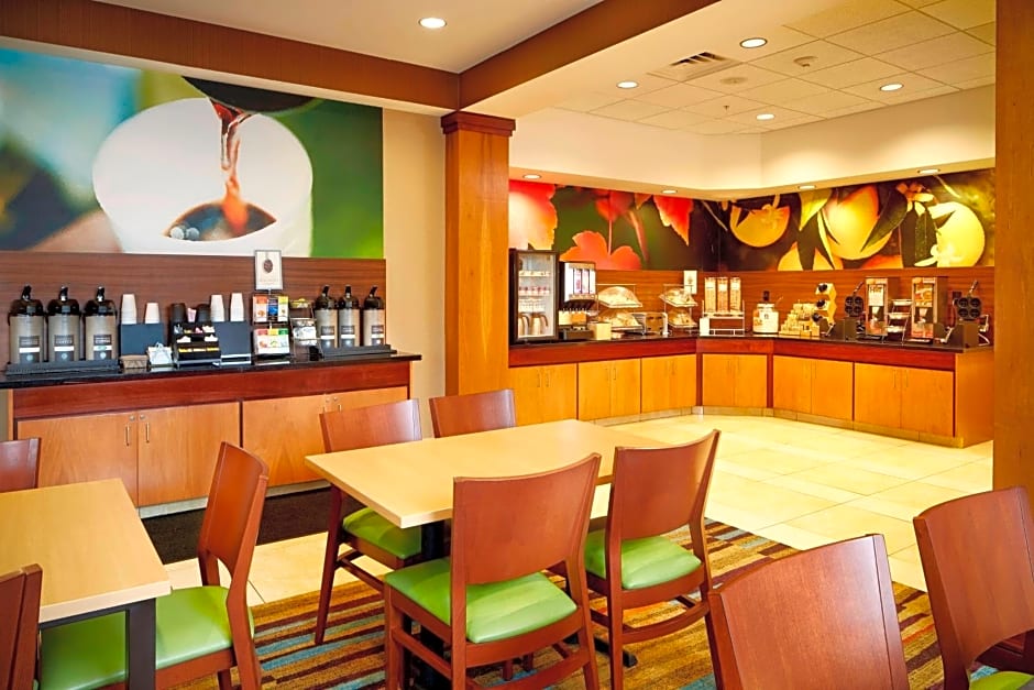 Fairfield Inn & Suites by Marriott Columbus Polaris