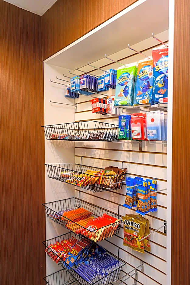 Days Inn & Suites by Wyndham Niagara Falls/Buffalo