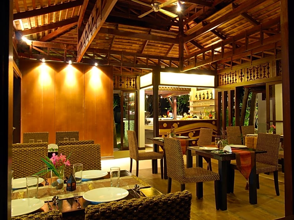 Niramaya Villa & Wellness Resort