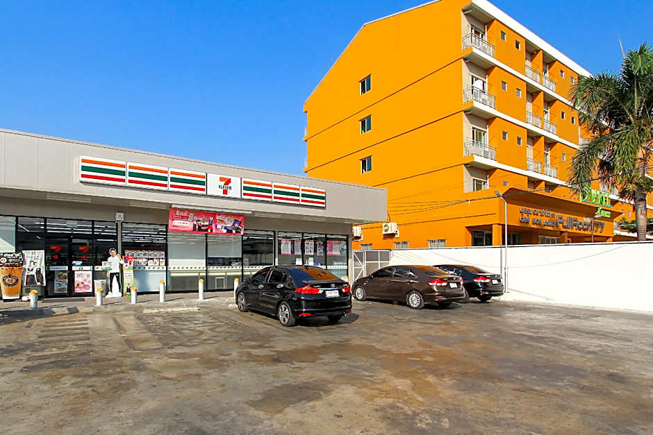 Fullroom 77 Srinakarin