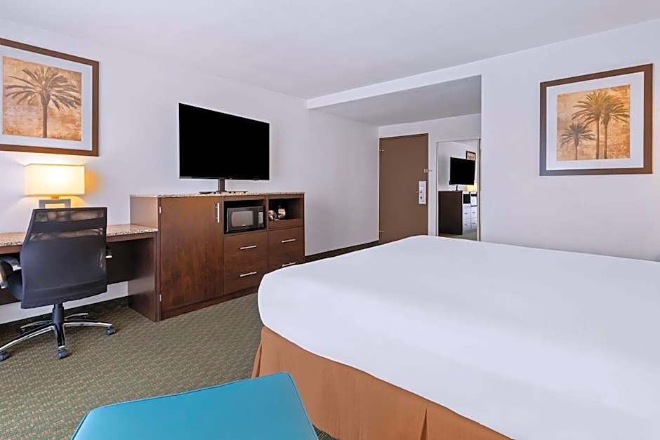 Best Western Date Tree Hotel