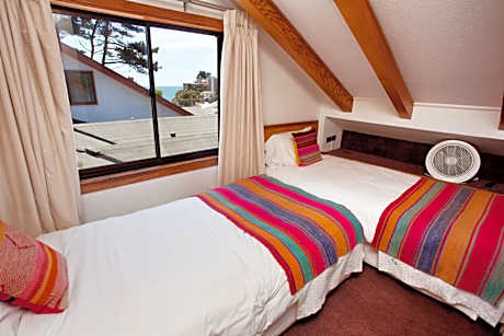 Family Room with Side Sea View