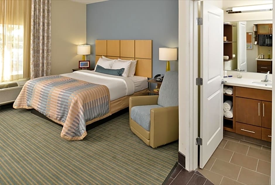 Candlewood Suites Houma