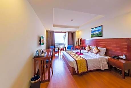 Deluxe Double Room with Balcony