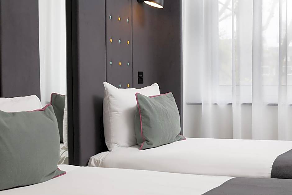 Point A Kensington Olympia