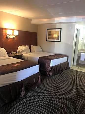 Queen Room with Two Queen Beds - Non-Smoking