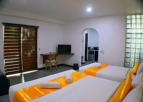 Bungalow with Kitchen