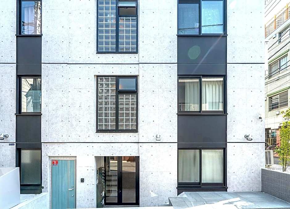 Designed apart ment Yamanote Line Shin-Okubo Sta 3 min walk