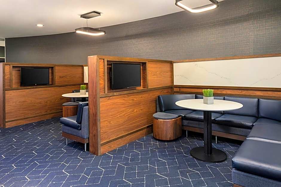 Courtyard by Marriott Minneapolis St. Paul/Roseville