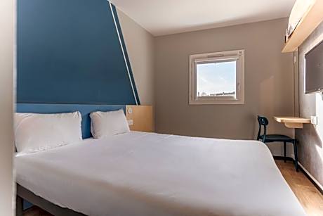 Premium Room with Double Bed