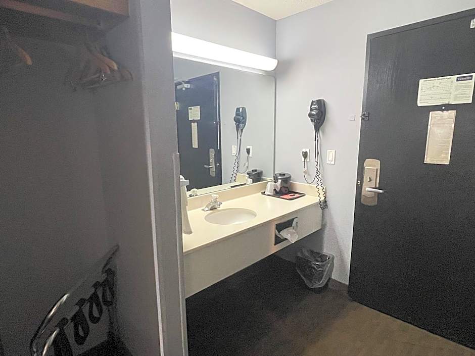 New Victorian Inn & Suites Lincoln