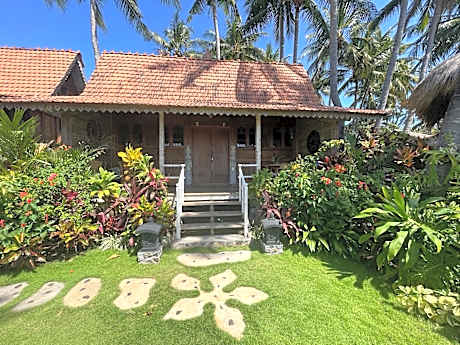 Bungalow - Water Front