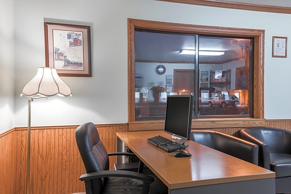 Travelodge by Wyndham Livingston