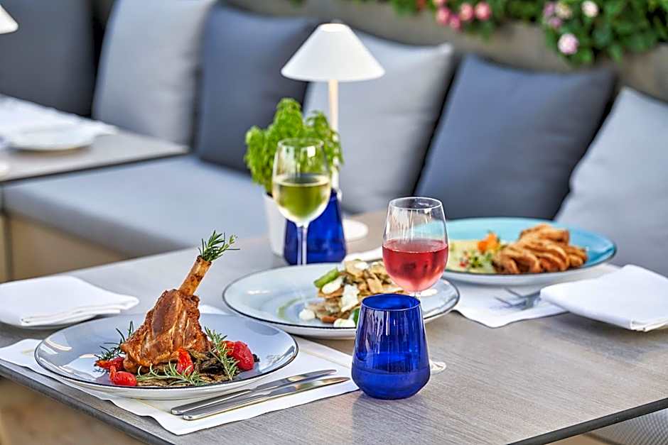 Atlantica Amalthia Beach Hotel - Adults Only